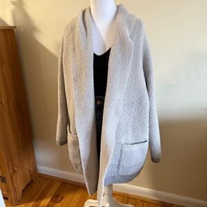 Cozy grey Barefoot Dreams cozychic cardigan size M